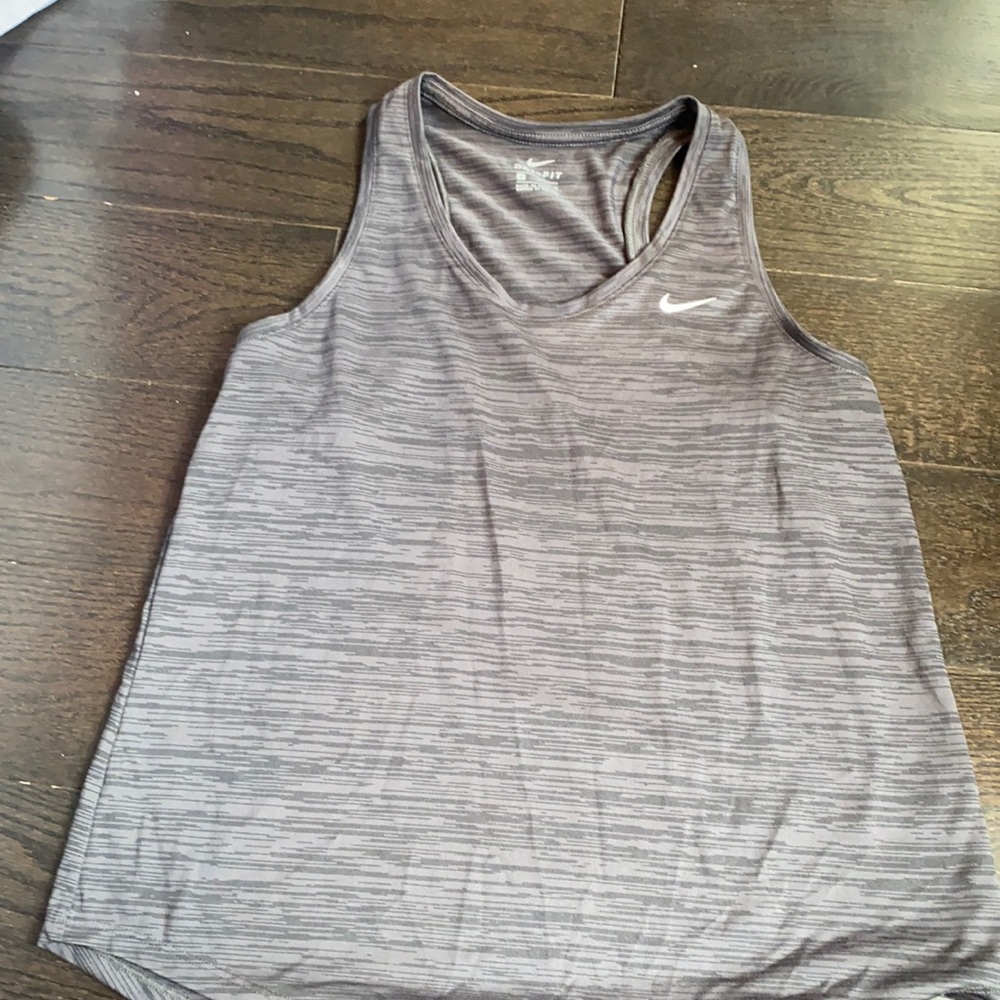 nike workout tank